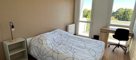 3 bedrooms Apartment in Cholet, France No. 342025 3