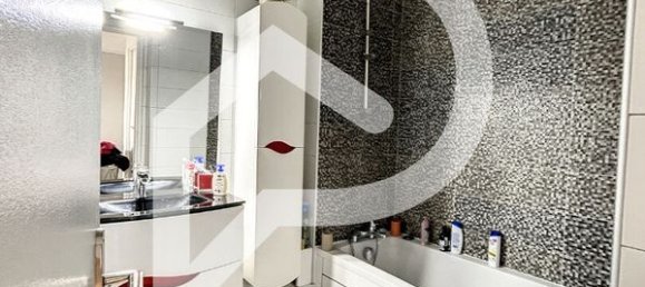 2 bedrooms Apartment in Chennevieres-sur-Marne, France No. 185930 4