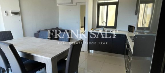 1 Schlafzimmer Penthouse in Saint Paul's Bay, Malta, Nr. 7703 2