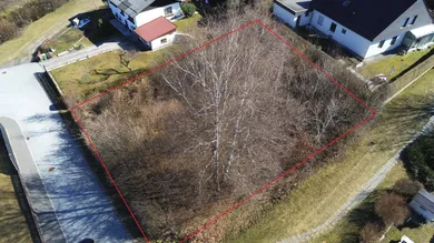  قطعة أرض في Zeltweg, Austria رقم 213060