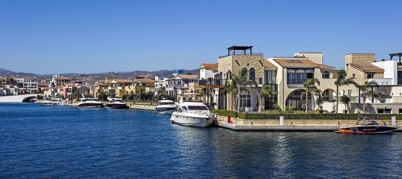 3 bedrooms Villa in Limassol, Cyprus No. 10358 9