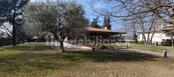 3 Schlafzimmer Villa in Udine, Italy, Nr. 84408 3