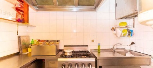 91m² Commercial property in Vila Nova de Gaia, Portugal No. 318631 11