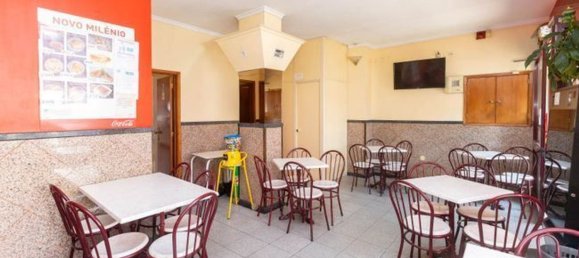 91m² Commercial property in Vila Nova de Gaia, Portugal No. 318631 4