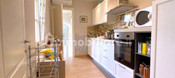 3 bedrooms Apartment in Lucca, Italy No. 158384 8
