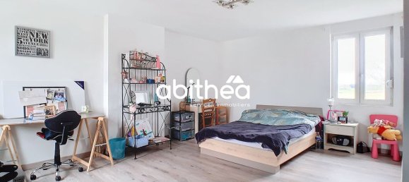 4 bedrooms House in Estrees, France No. 160770 16