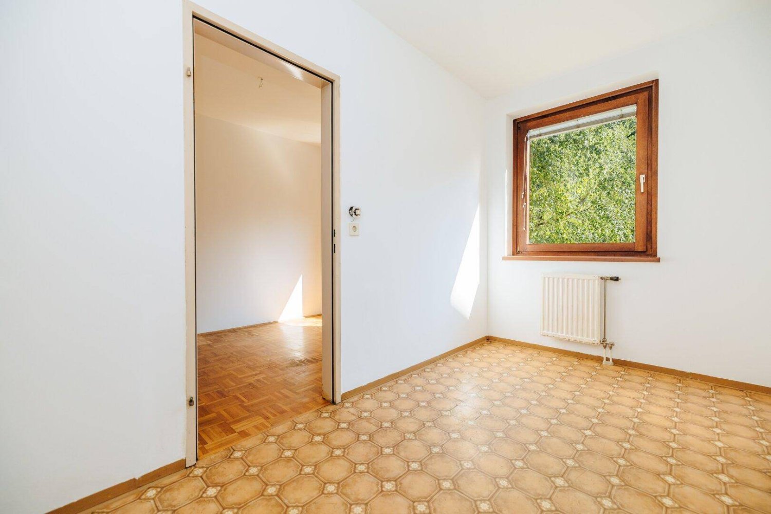 4-salle Appartement à Jakomini, Austria No. 152209