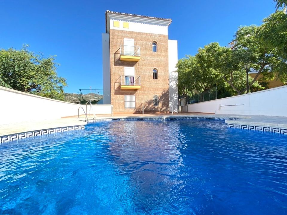 2 bedrooms Apartment in Torrox Costa, Spain No. 181038