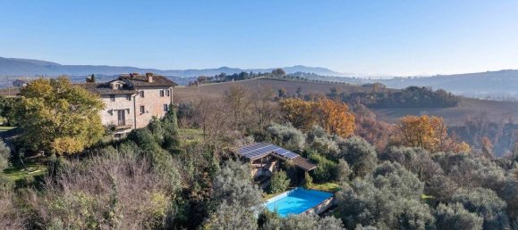 7 bedrooms House in Todi, Italy No. 127342 4