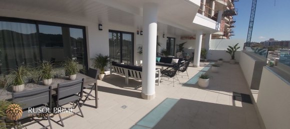 3 bedrooms Penthouse in Fuengirola, Spain No. 5729 16