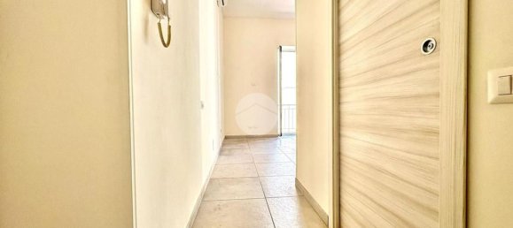 2 bedrooms Apartment in Naples, Italy No. 315594 2