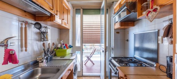 4 rooms Apartment in Rome, Italy No. 261485 8