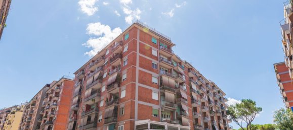 4 rooms Apartment in Rome, Italy No. 261485 25