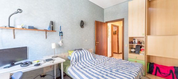 4 rooms Apartment in Rome, Italy No. 261485 2