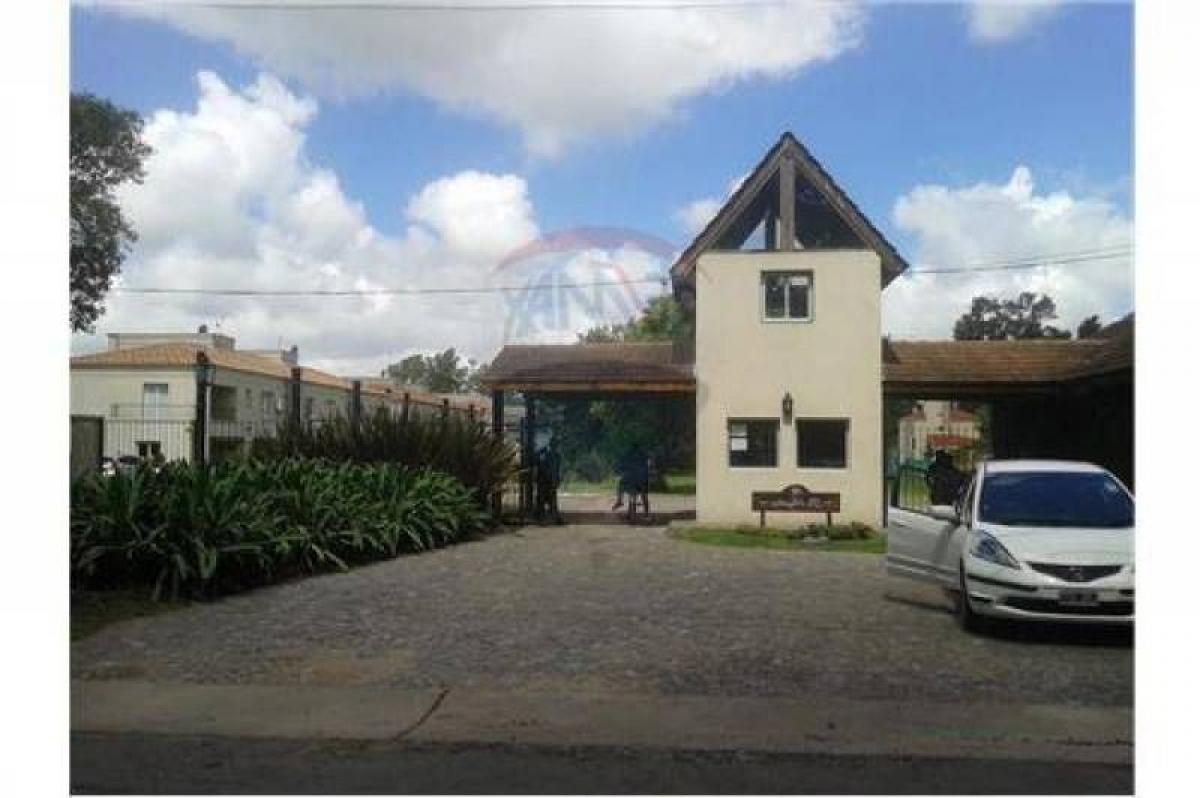 Земельный участок в Пилар, Аргентина № 39751