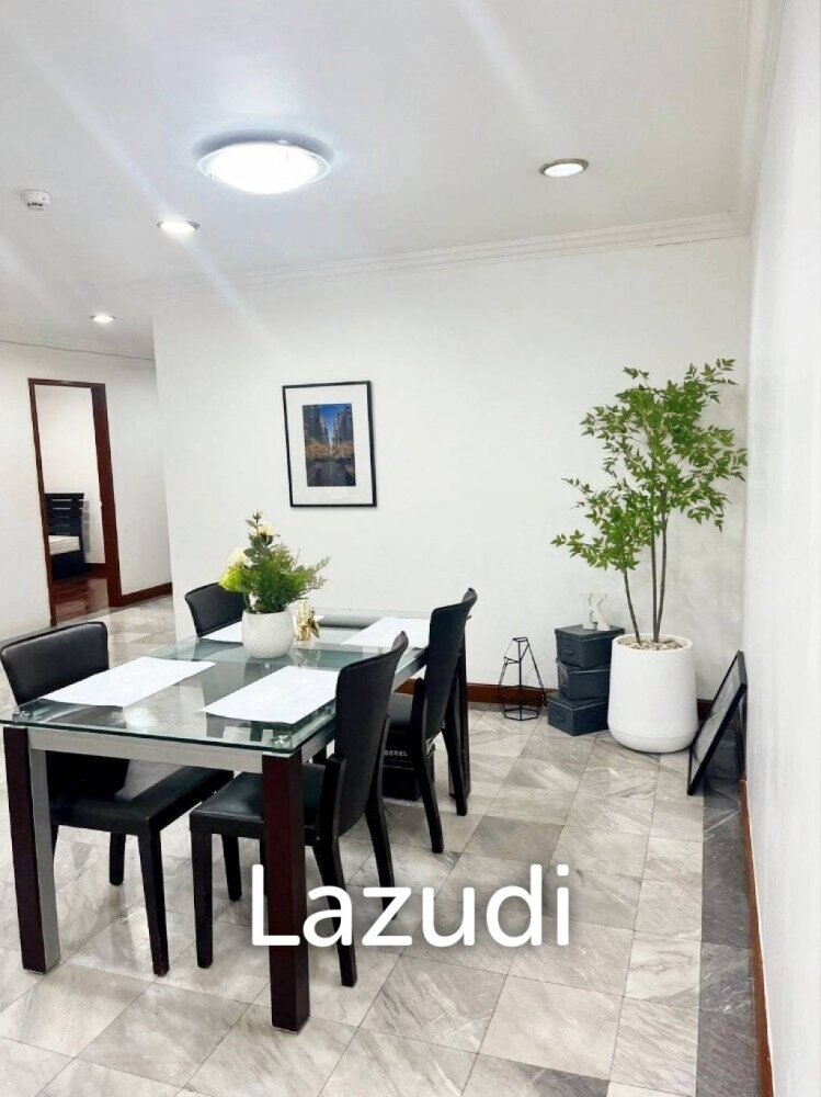 3 bedrooms Condo in Bangkok, Thailand No. 14269