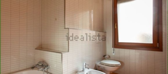 7 bedrooms Apartment in Padua, Italy No. 60514 5
