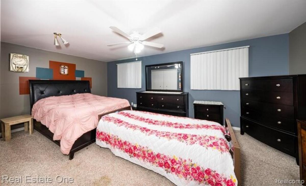 2 غرف نوم منزل في Sterling Heights, USA رقم 439608