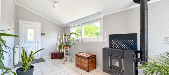 3 bedrooms House in Calvados, France No. 356073 2