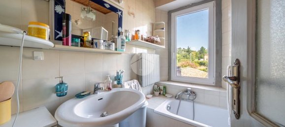 4غرفة منزل في Lesignano de' Bagni, Italy رقم 298858 23