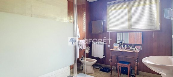 4 Schlafzimmer Haus in Thouars, France, Nr. 277476 9