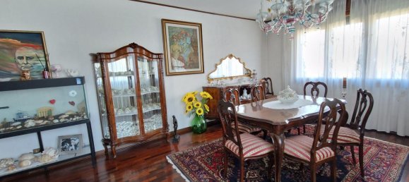 7 rooms Villa in Legnaro, Italy No. 236500 7