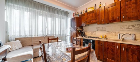 3 غرف نوم شقة في Reggio Emilia, Italy رقم 325569 4