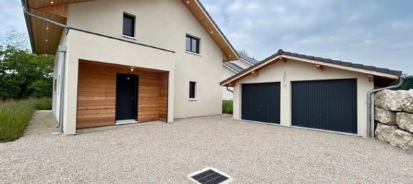 3 bedrooms House in La Balme-de-Sillingy, France No. 300271 2