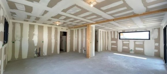 3 bedrooms House in La Balme-de-Sillingy, France No. 300271 3