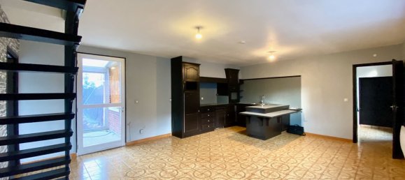 6 bedrooms Building in La Longueville, France No. 80607 9