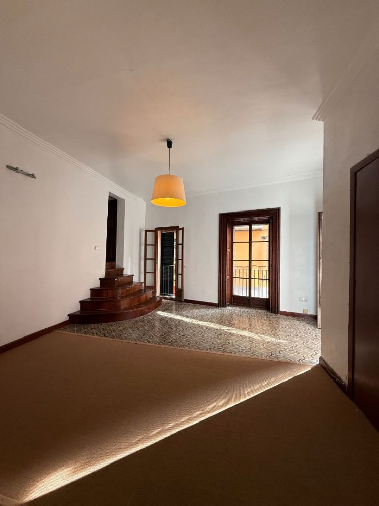 96m² Office in Palma de Majorca, Spain No. 265858