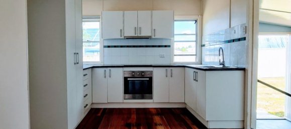 2 chambres Maison à Crows Nest, Australia No. 598 3