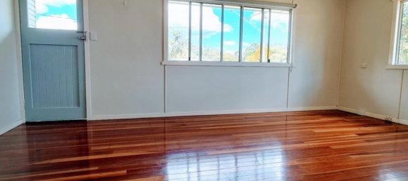 2 chambres Maison à Crows Nest, Australia No. 598 4