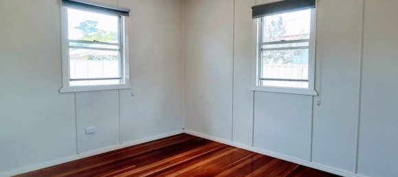 2 chambres Maison à Crows Nest, Australia No. 598 7