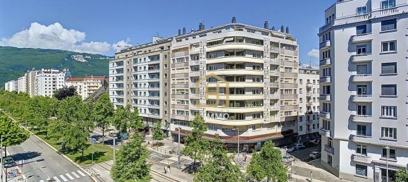 Apartamento de 2 dormitorios en Grenoble, France No. 341109 11