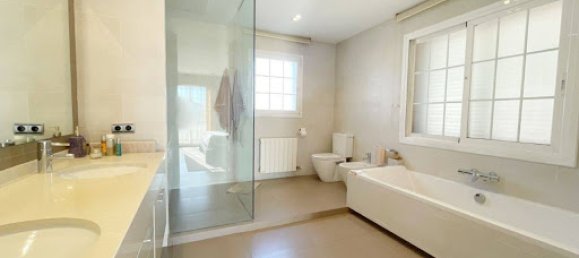 4 Schlafzimmer Haus in Palau-Solita I Plegamans, Spain, Nr. 142346 24