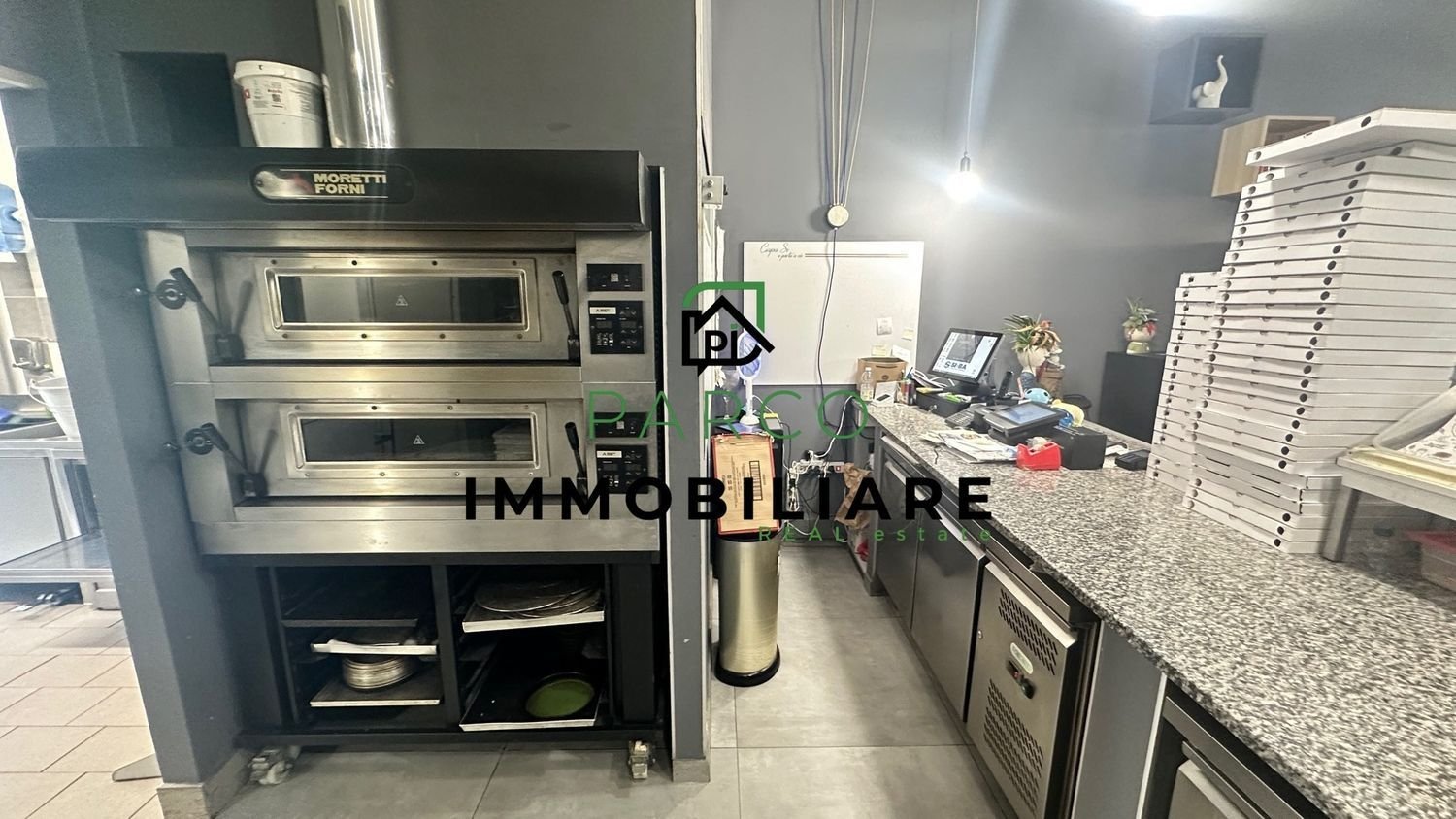 Gewerbliche Immobilie in Grugliasco, Italy 65m², Nr. 121455