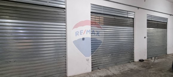 33m² Garage in Palermo, Italy No. 222657 2