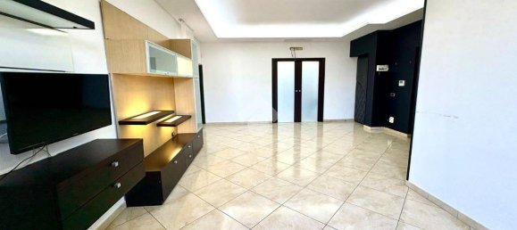 3 Schlafzimmer Doppelhaus in Sant'Antimo, Italy, Nr. 273292 2