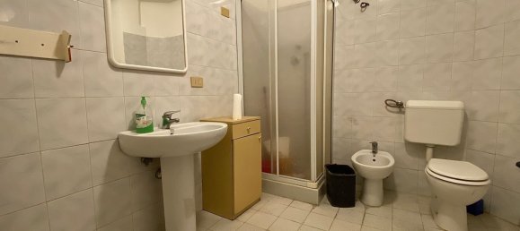 6 rooms Apartment in Arezzo, Italy No. 44525 24