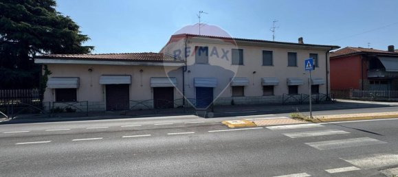 2 Schlafzimmer Wohnung in Boltiere, Italy, Nr. 352718 15