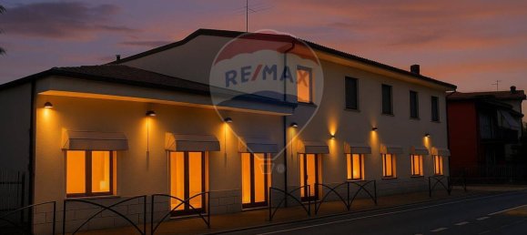 2 Schlafzimmer Wohnung in Boltiere, Italy, Nr. 352718 4