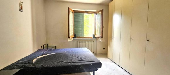 6 rooms Villa in Sarzana, Italy No. 17287 11