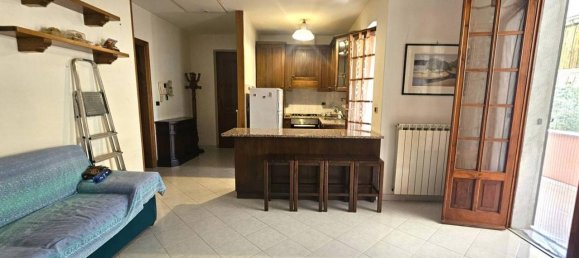 6 rooms Villa in Sarzana, Italy No. 17287 5