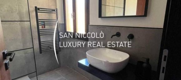 Apartamento de 5 habitaciónes en Florence, Italy No. 81671 23