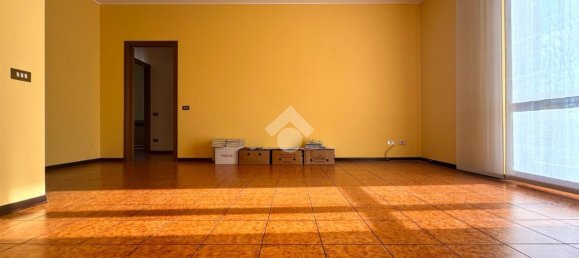 Квартира с 3 комнатами в Рескальдина, Италия № 38726 4