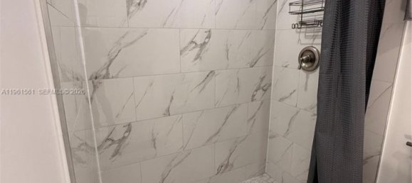 Terra T1 em Miami, EUA N.º 614316 5