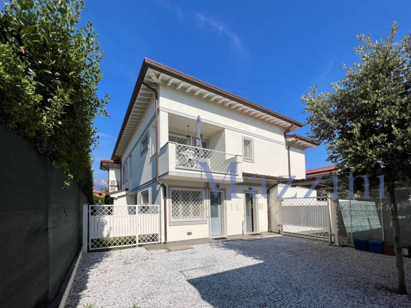 Villa T6 em Forte dei Marmi, Italy N.º 302560