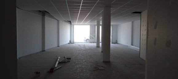 350m² Commercial property in Es Mercadal, Spain No. 5250 7