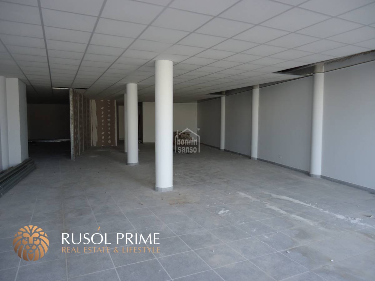 350m² Commercial property in Es Mercadal, Spain No. 5250